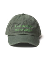 adopciones-perros-esterilizacion-gorra-verde